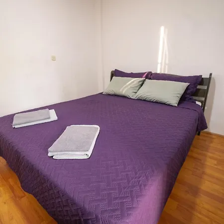 Apartment Bezho Ljubanista