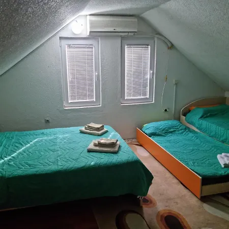 Apartment Bezho Ljubanista